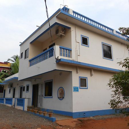 Casa Almeida Guest House Candolim Exterior foto